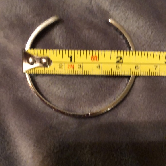 🌹Silver cuff med staff: Do No Harm But Take No- - Picture 5 of 6